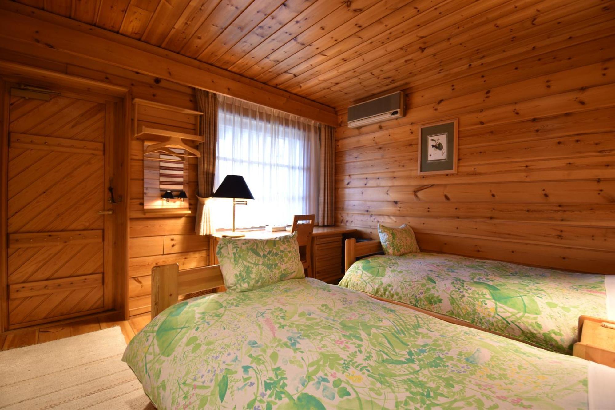 Hotel Nidom Томакомай Екстериор снимка