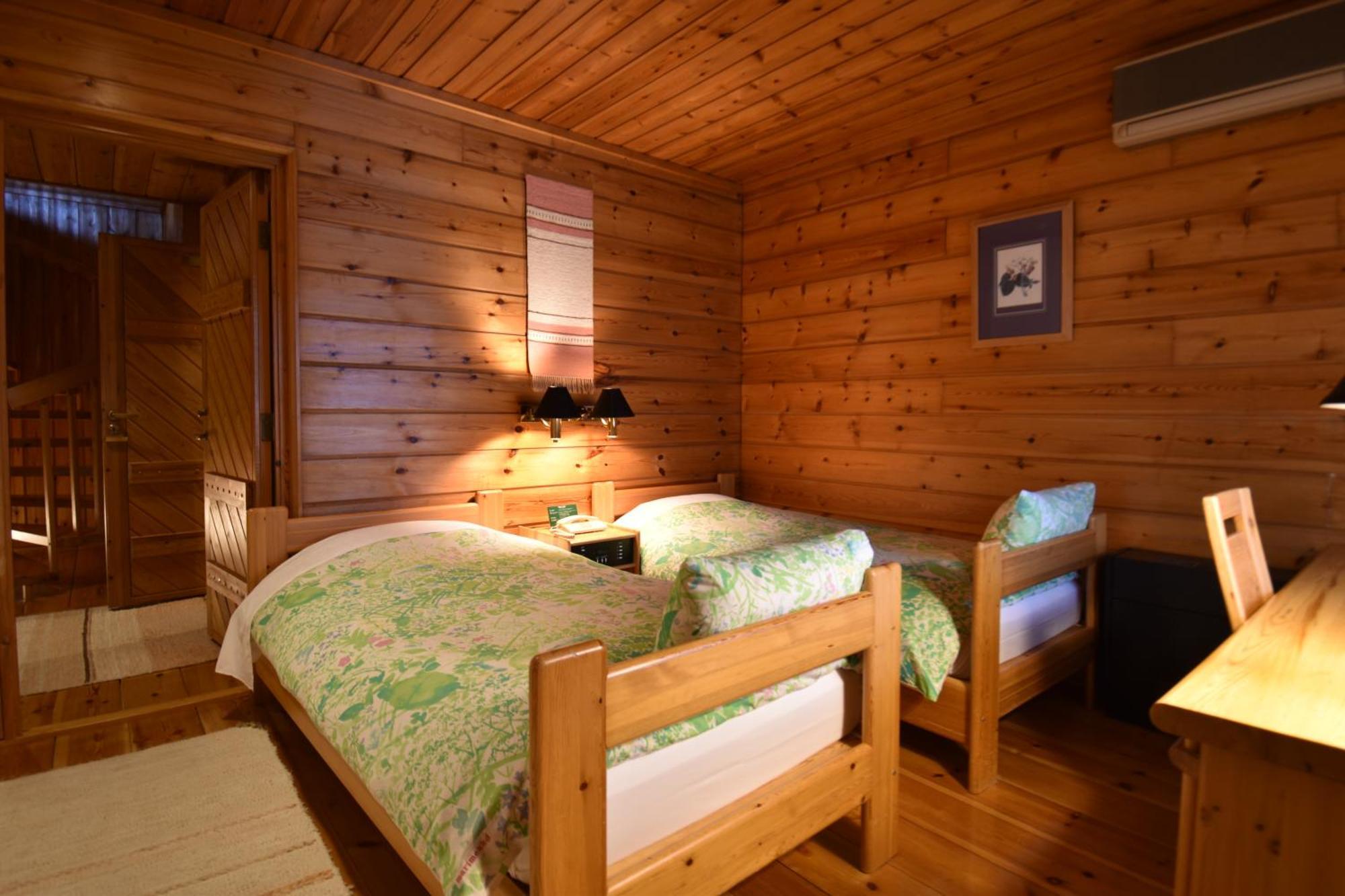 Hotel Nidom Томакомай Екстериор снимка