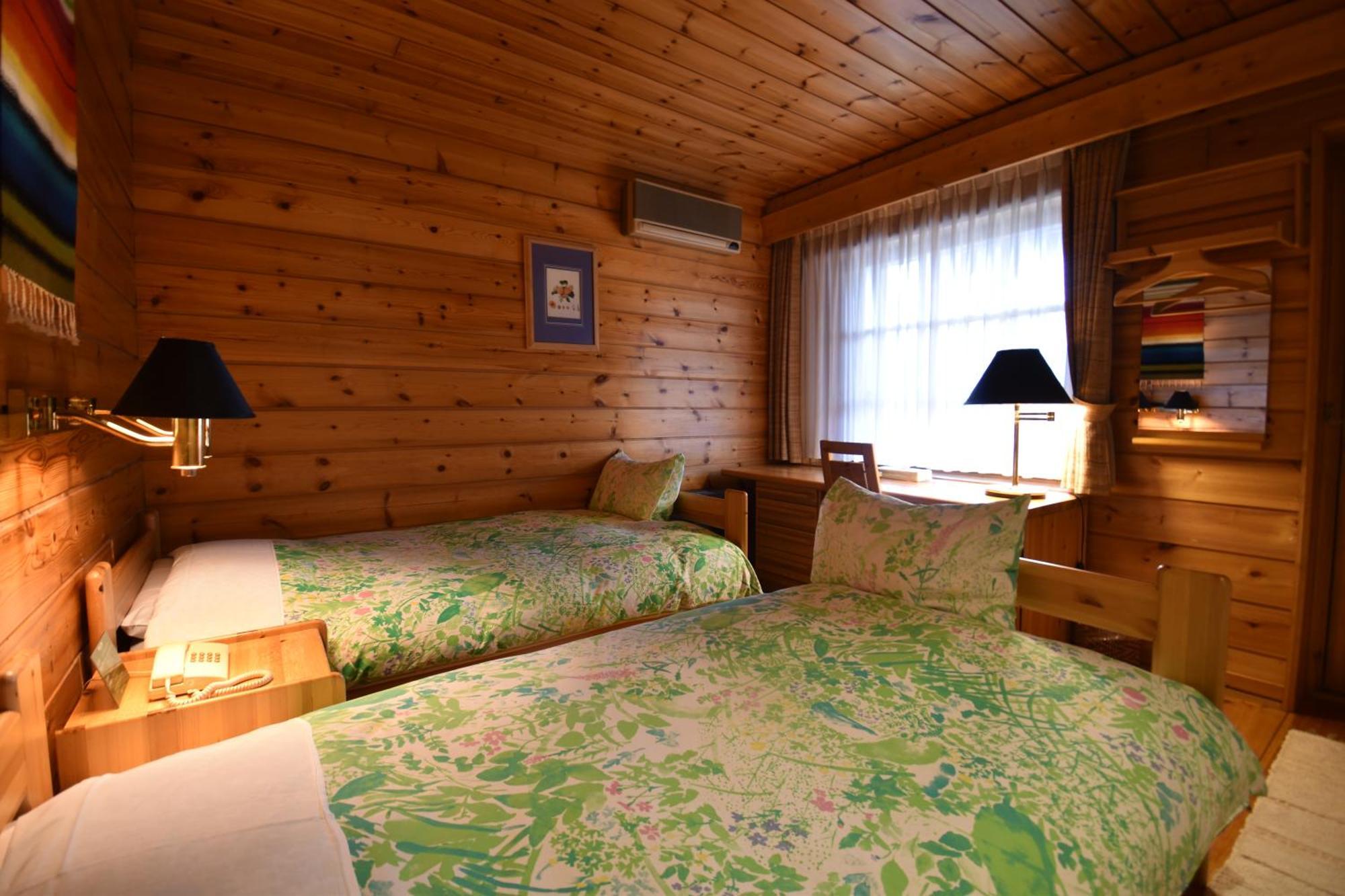 Hotel Nidom Томакомай Екстериор снимка
