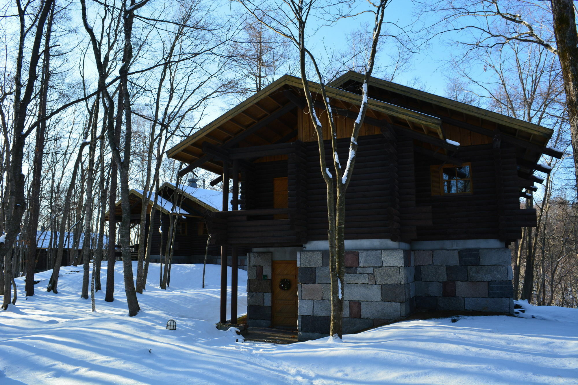 Hotel Nidom Томакомай Екстериор снимка